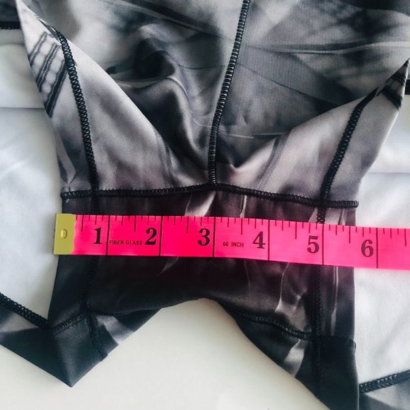 adidas techfit shorts size S - Picture 12 of 16